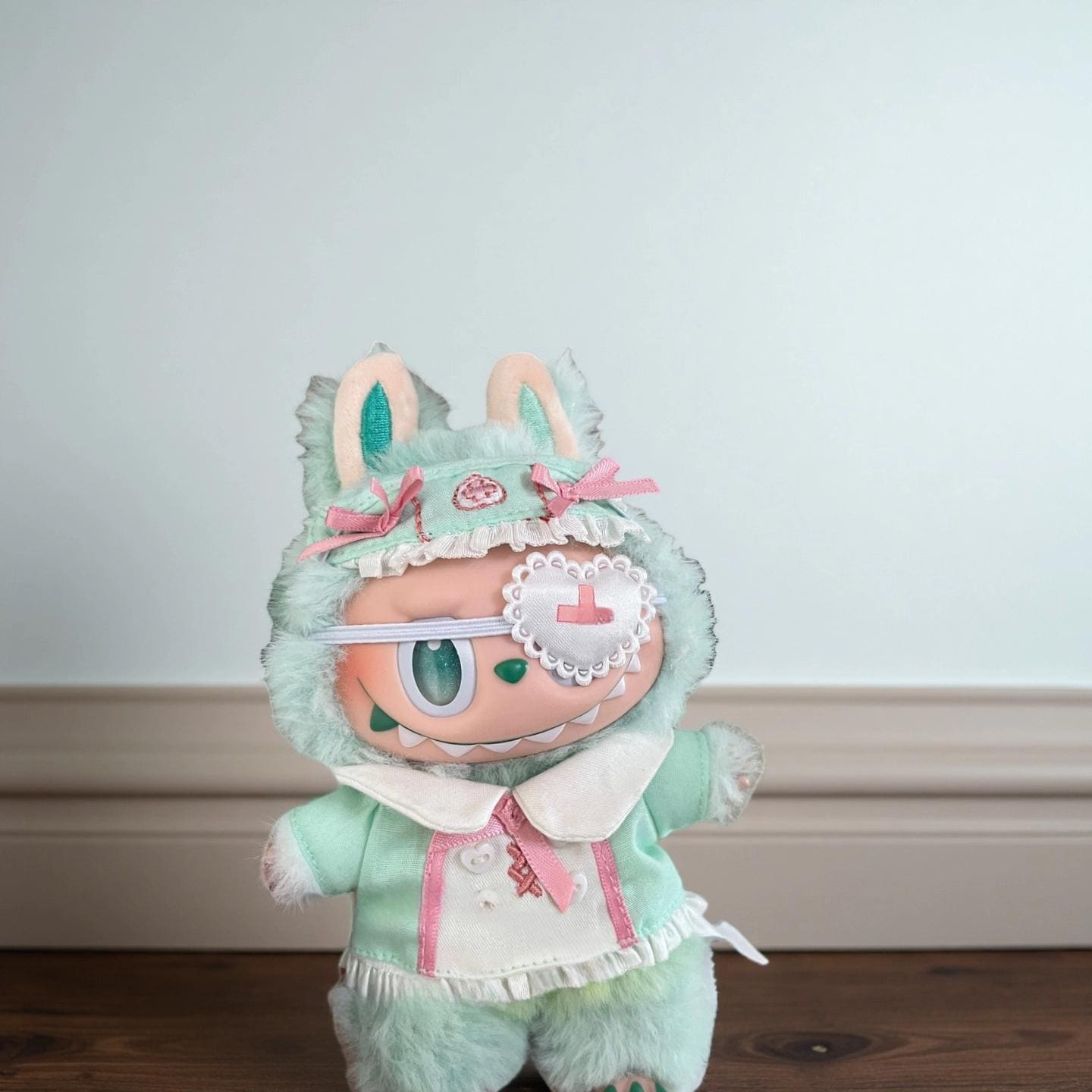 Calm Nurse Outfit for 17cm Labubu – Green Healing Dress with Accessories | Fits POPMART Labubu