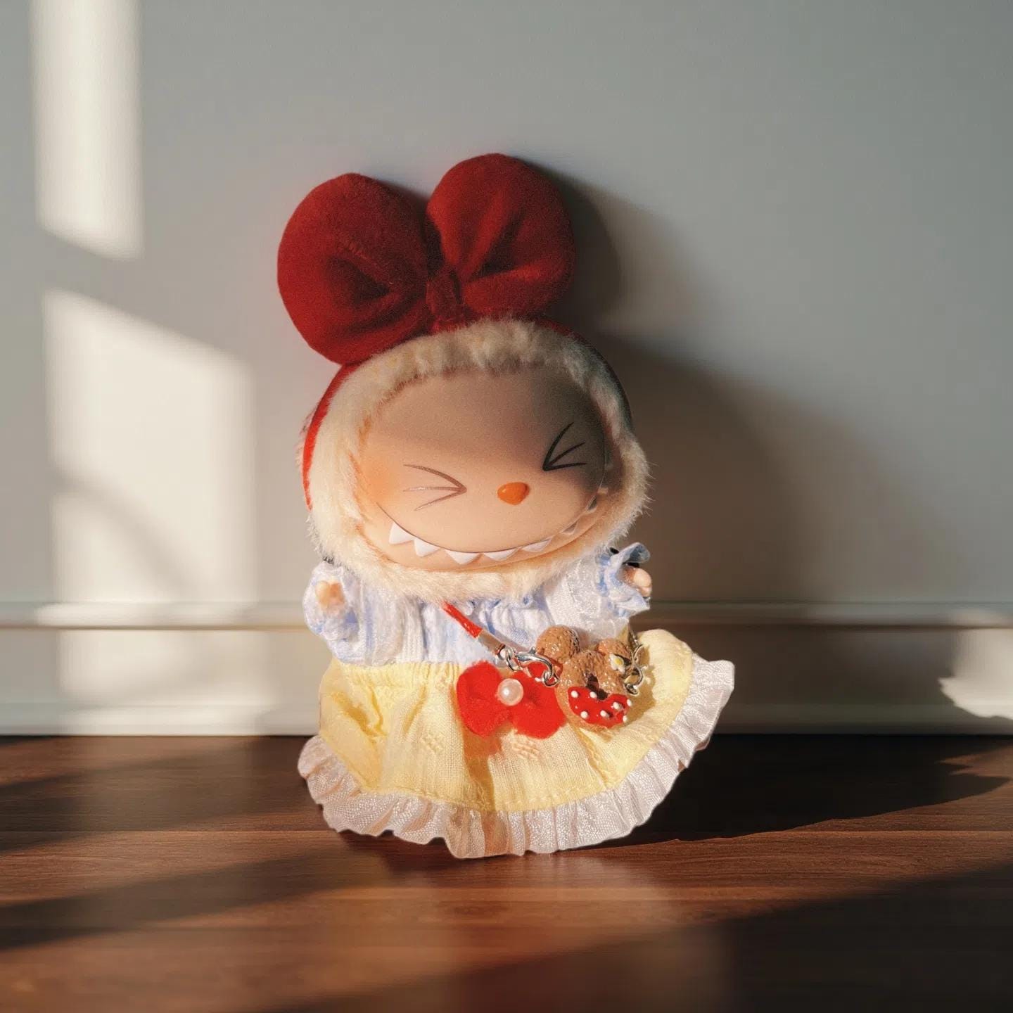 Kwaii Labubu Sitting Party Pajamas Outfit – Sleepy Elf Hat, Macaron Bonnet, 15cm & 17cm Vinyl Doll Clothes for Labubu Gen 2