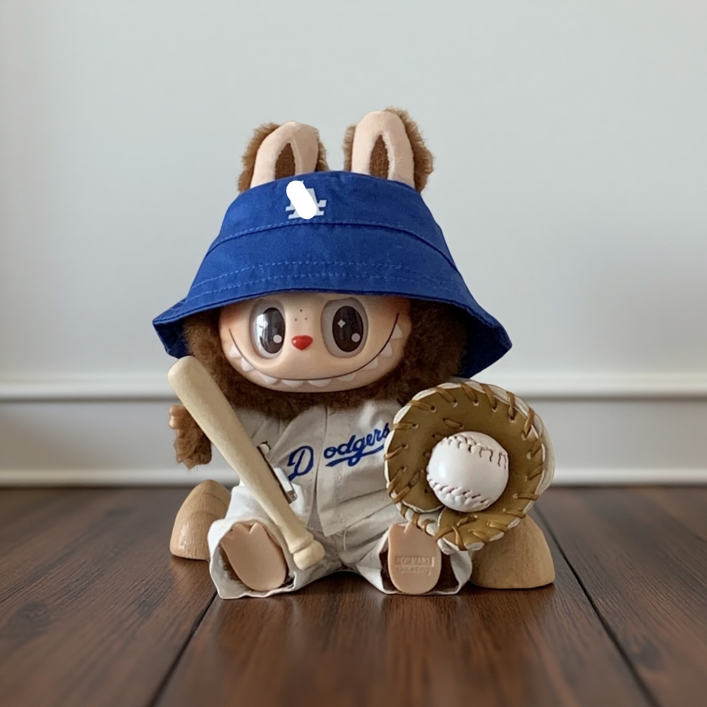 Labubu 17cm Baseball Outfit | Dodgers Blue Hat, Bat, Glove Sports Doll Clothes