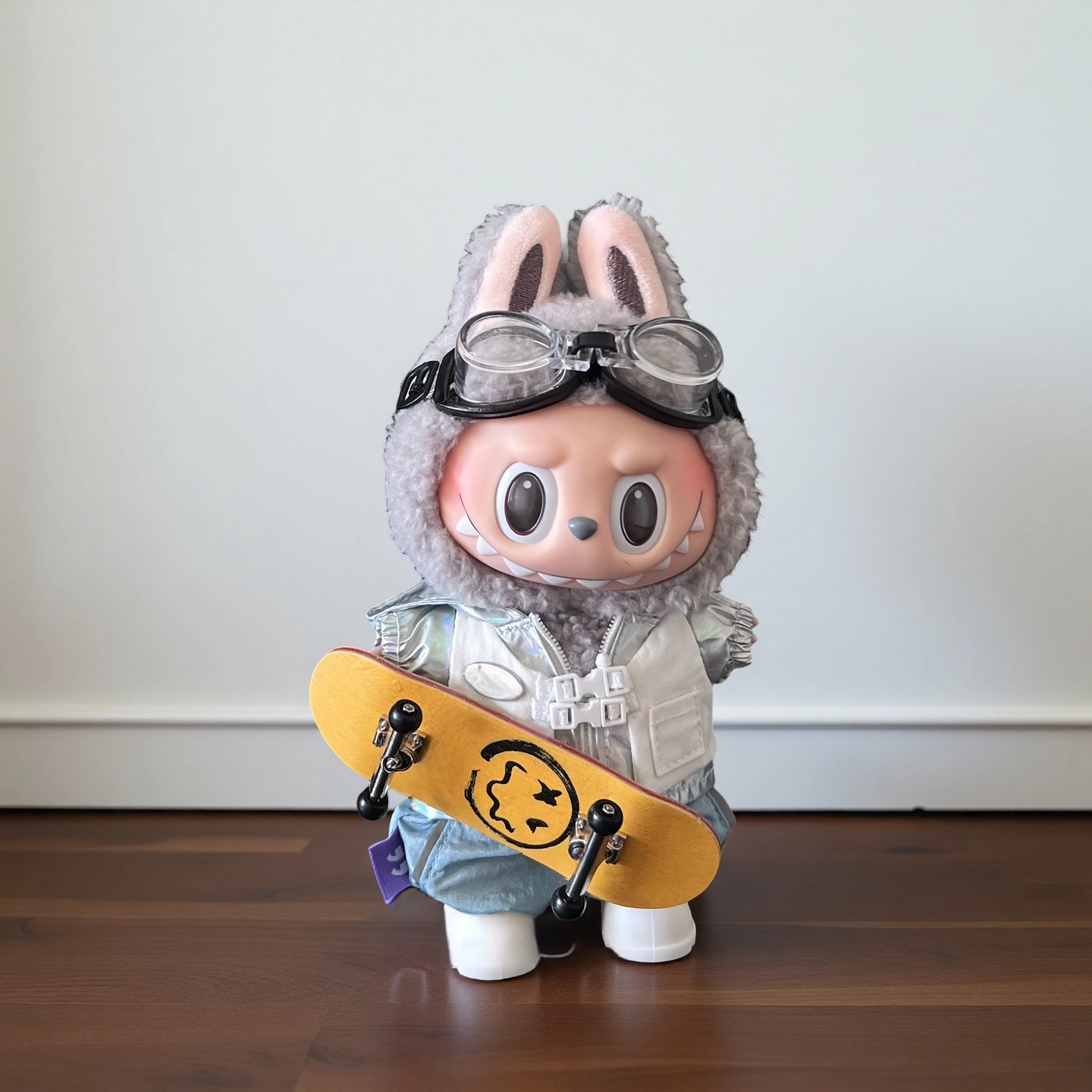 Labubu 17cm Skateboarding Outfit | Techwear Bunny Doll Clothes for Pop Mart Series