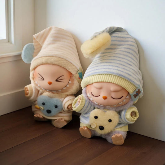 Kwaii Labubu Sitting Party Pajamas Outfit – Sleepy Elf Hat, Macaron Bonnet, 15cm & 17cm Vinyl Doll Clothes for Labubu Gen 2