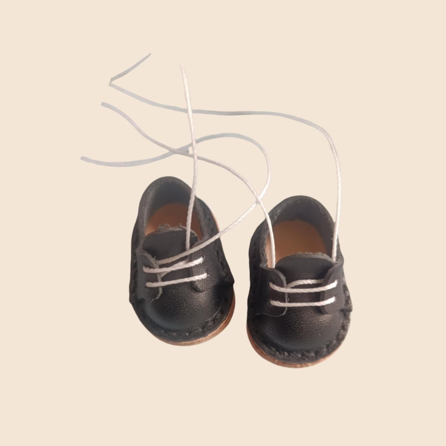 Handmade Leather Doll Shoes for 17cm Labubu – Wide Fit Martin Boots for OB11 / Sitting Party Dolls – Real Leather Outfit Accessories