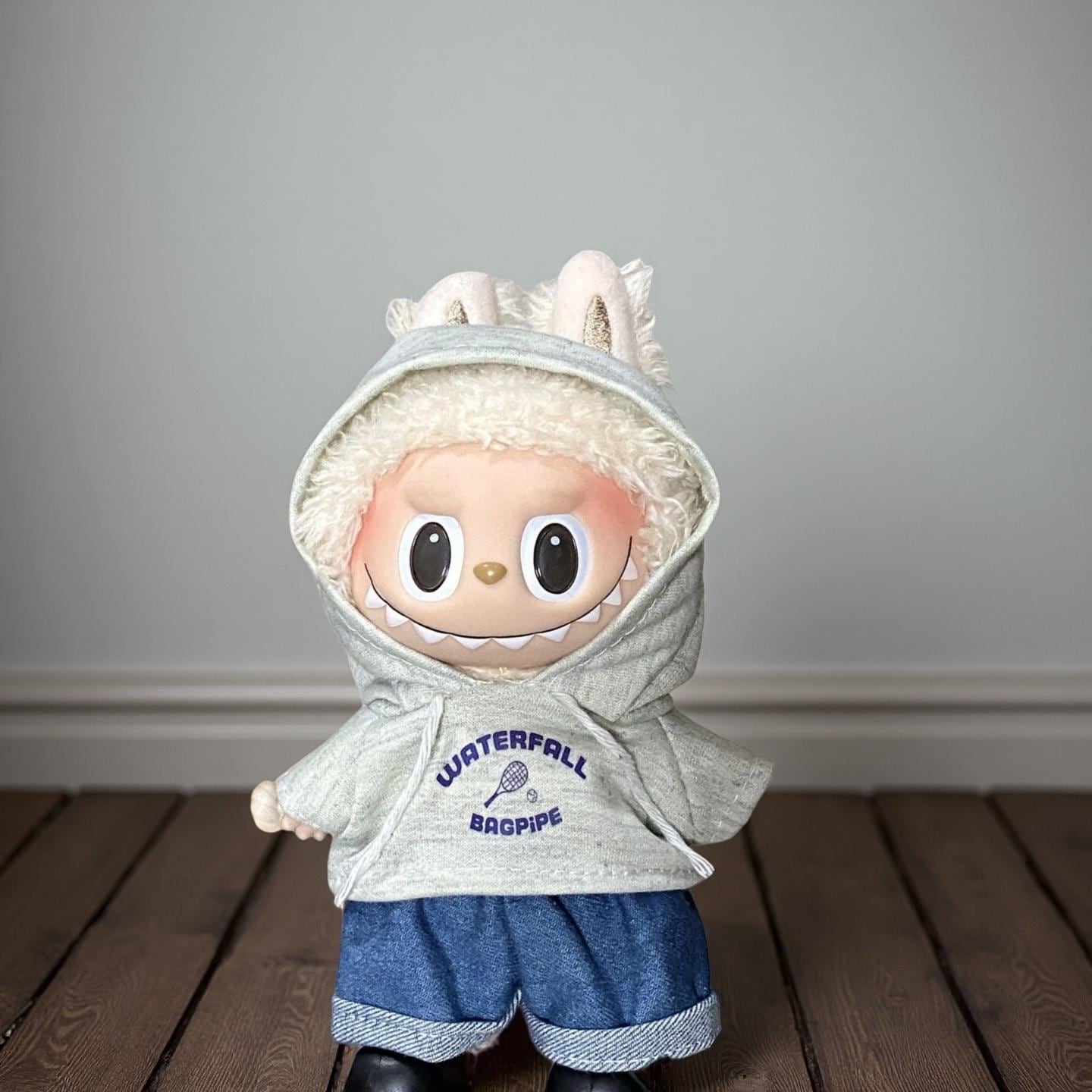 Casual Sport Outfit for 17cm Labubu – Hoodie & Jeans Set | OB11 / Mini Plush Doll Clothes