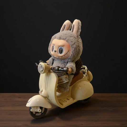 Mini Scooter Prop for 17cm Labubu – Retro Vespa-Style Doll Accessory | Fits Macaron / Heartbeat / Plush Labubu